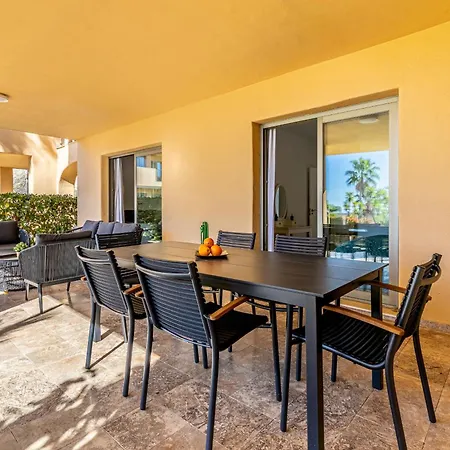 Cozy 2-bedroom In Hacienda De Cifuentes Estepona