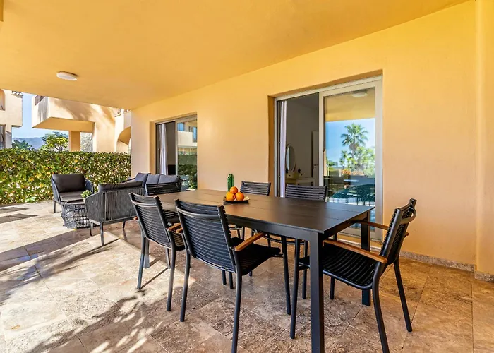 Cozy 2-bedroom In Hacienda De Cifuentes إِستيبونا