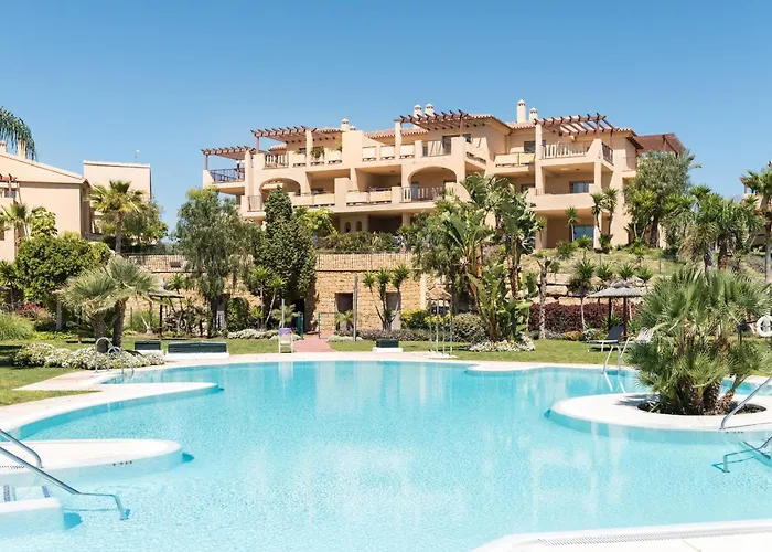 شقة Cozy 2-bedroom In Hacienda De Cifuentes إِستيبونا