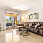 Cozy 2-bedroom In Hacienda De Cifuentes 아파트 *