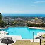 Cozy 2-bedroom In Hacienda De Cifuentes 베나하비스