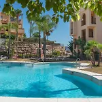 Cozy 2-bedroom In Hacienda De Cifuentes 아파트 *